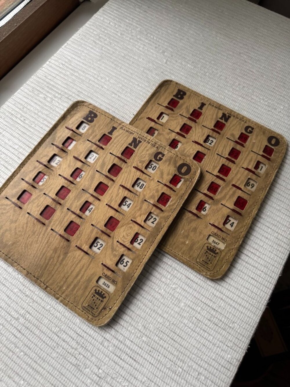 Pair of Pla-Mor Bingo King Shutter Bingo Cards | Woodgrain
